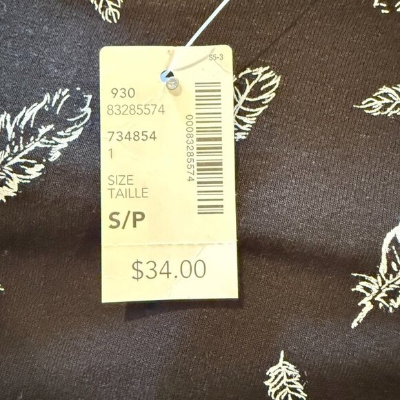 Reitmans viscose top shirt short sleeved with feather print - Picture 12 of 12